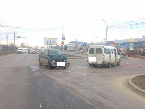 В Ставрополе произошла авария с участием пассажирской «ГАЗели»